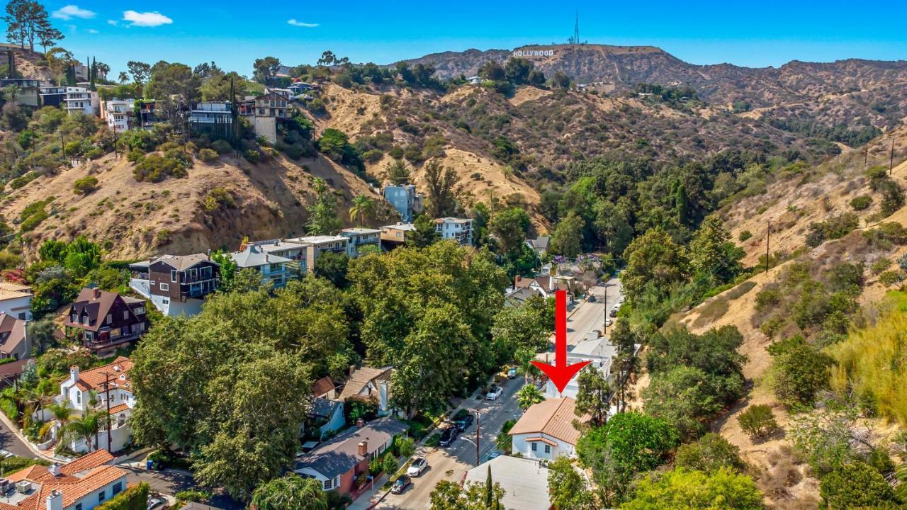 Hollywood Hills Homestay